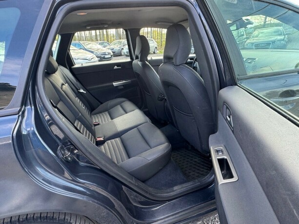 volvo-v50-diesel-2008-big-11