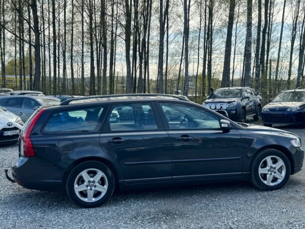 volvo-v50-diesel-2008-big-7