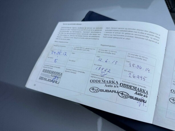 subaru-xv-bensin-2012-big-32