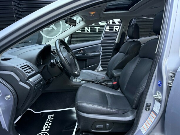 subaru-xv-bensin-2012-big-23