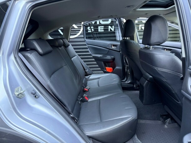 subaru-xv-bensin-2012-big-28