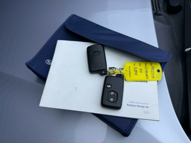 subaru-xv-bensin-2012-big-31