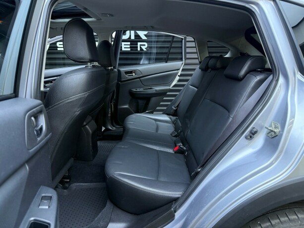 subaru-xv-bensin-2012-big-27