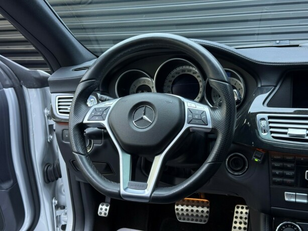 mercedes-benz-cls-bensin-2012-big-14