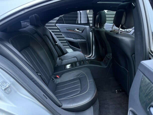 mercedes-benz-cls-bensin-2012-big-31