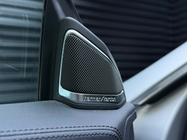 mercedes-benz-cls-bensin-2012-big-25