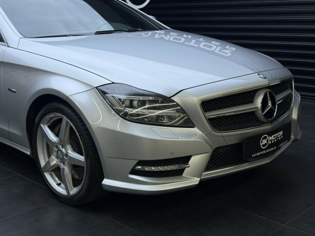 mercedes-benz-cls-bensin-2012-big-2