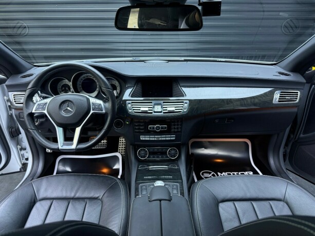 mercedes-benz-cls-bensin-2012-big-11