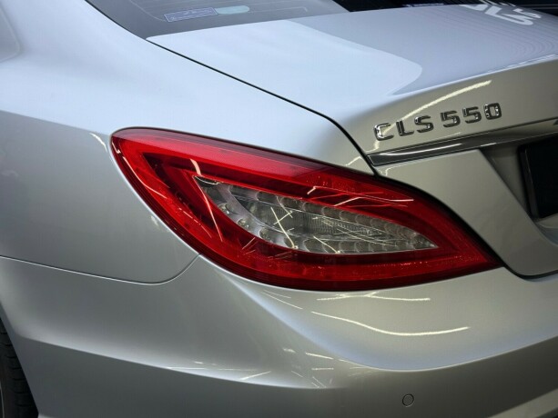 mercedes-benz-cls-bensin-2012-big-7