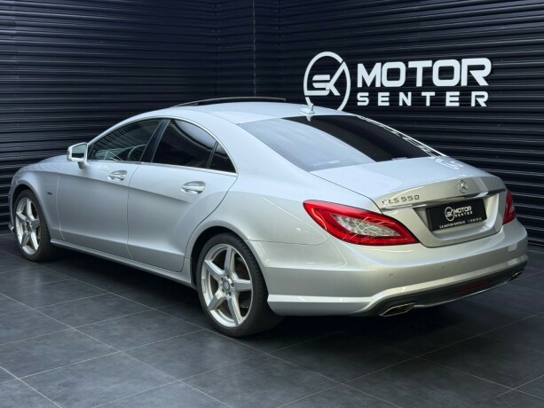 mercedes-benz-cls-bensin-2012-big-1