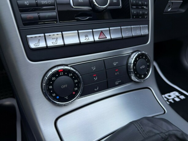 mercedes-benz-slk-bensin-2012-big-24