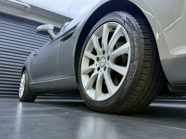 mercedes-benz-slk-bensin-2012-big-9