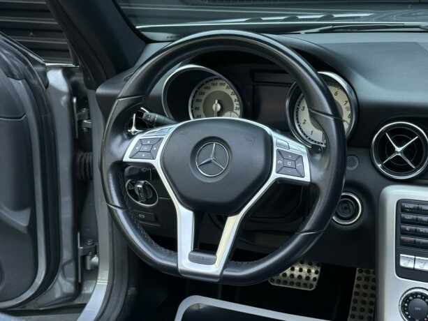 mercedes-benz-slk-bensin-2012-big-15