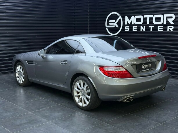 mercedes-benz-slk-bensin-2012-big-2