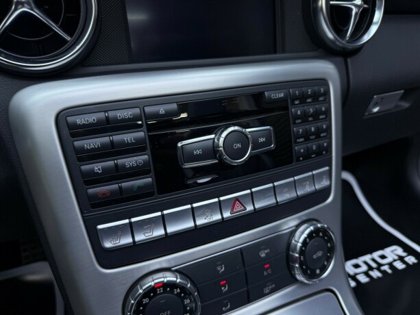 mercedes-benz-slk-bensin-2012-big-23