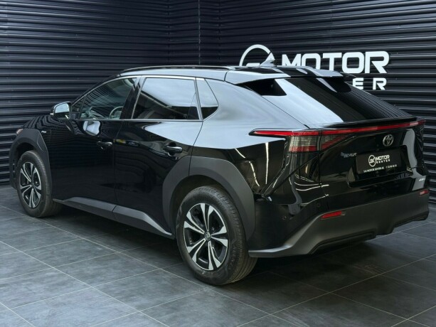 toyota-bz4x-elektrisitet-2024-big-1