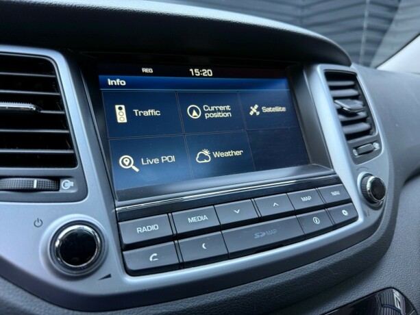 hyundai-tucson-bensin-2015-big-20