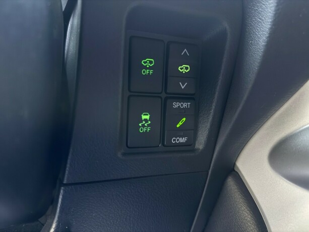 toyota-land-cruiser-diesel-2011-big-27