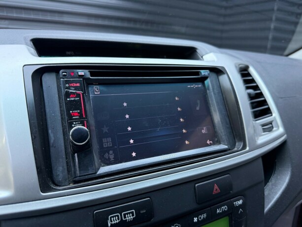 toyota-hilux-diesel-2012-big-20