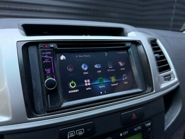 toyota-hilux-diesel-2012-big-23