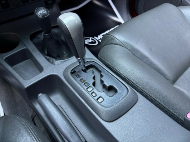 toyota-hilux-diesel-2012-big-25