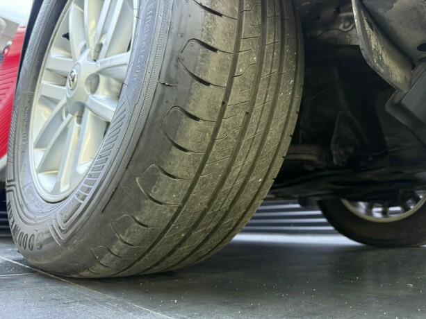 toyota-hilux-diesel-2012-big-10