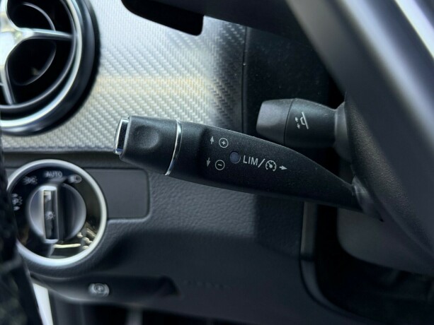 mercedes-benz-glk-bensin-2013-big-13