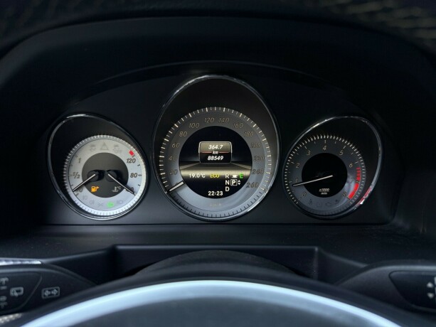 mercedes-benz-glk-bensin-2013-big-14