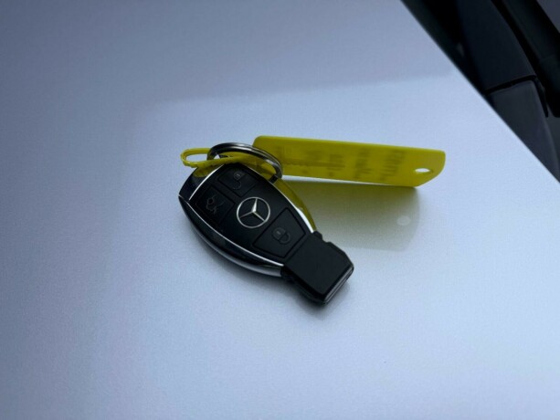 mercedes-benz-e-klasse-diesel-2013-big-34