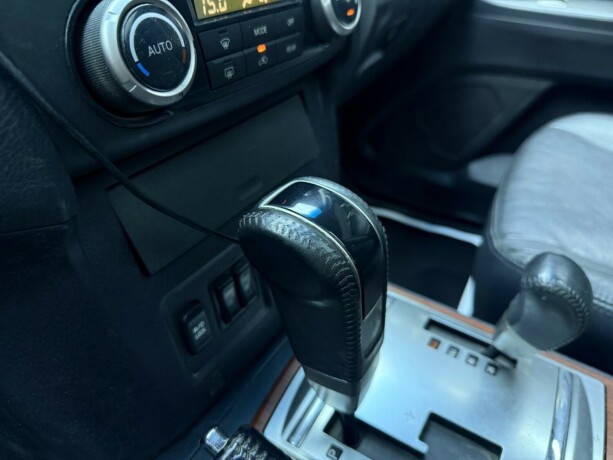 mitsubishi-pajero-diesel-2008-big-24