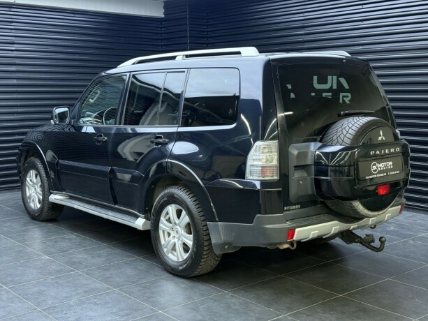 mitsubishi-pajero-diesel-2008-big-1
