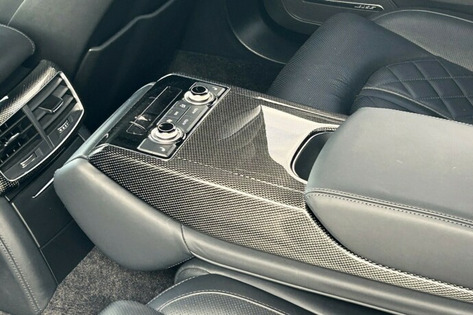 audi-s8-bensin-2016-big-18