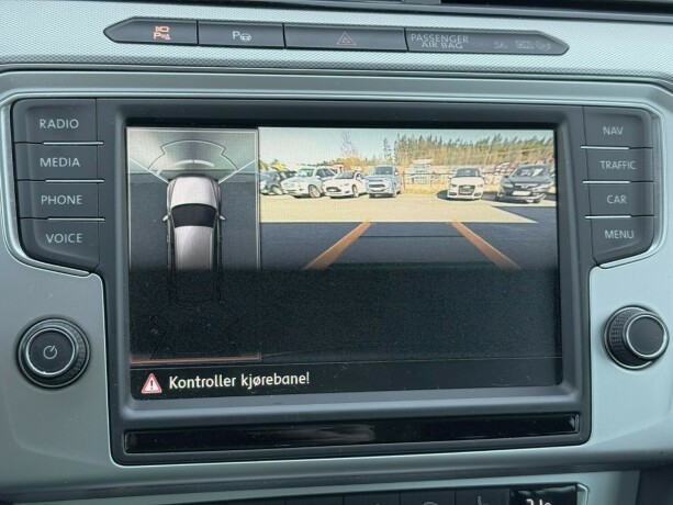 volkswagen-passat-diesel-2017-big-10