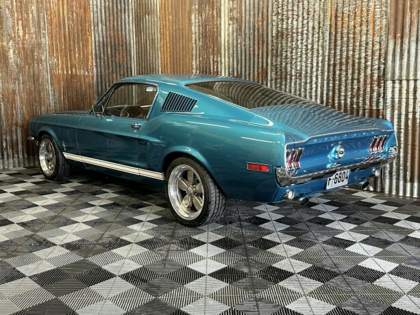 ford-mustang-bensin-1968-big-10