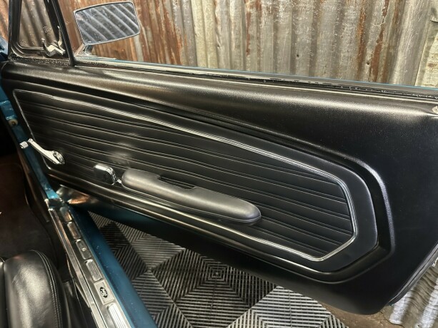 ford-mustang-bensin-1968-big-31