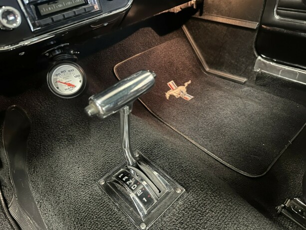 ford-mustang-bensin-1968-big-28