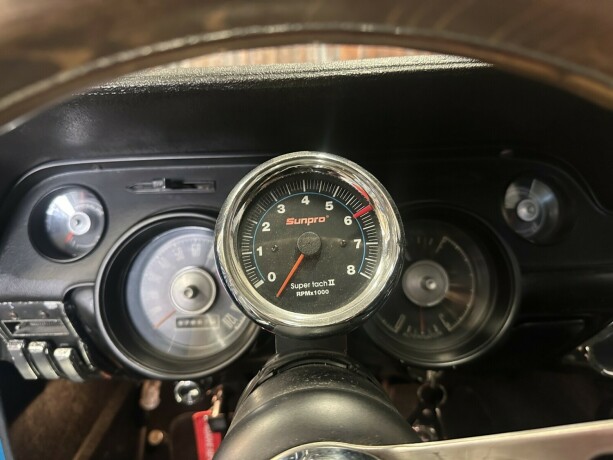 ford-mustang-bensin-1968-big-26