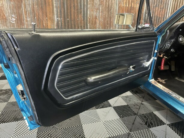 ford-mustang-bensin-1968-big-23