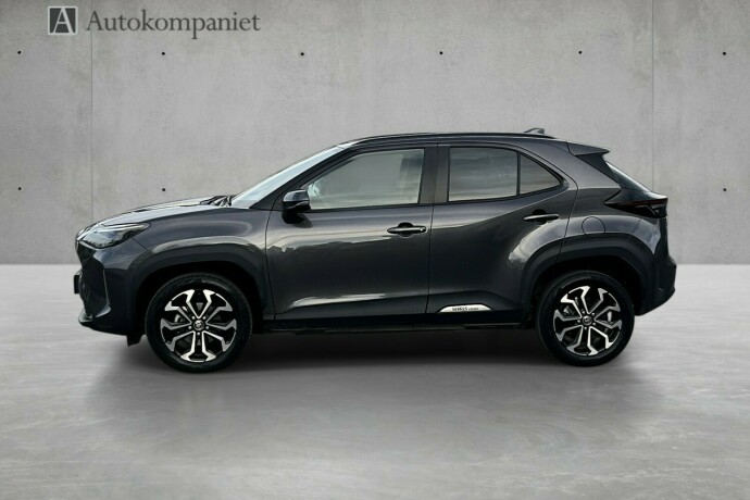toyota-yaris-cross-elektrisitetbensin-2024-big-1