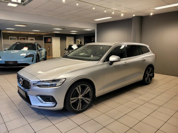 volvo-v60-diesel-2019-big-7