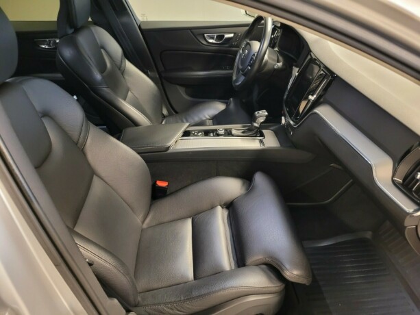 volvo-v60-diesel-2019-big-16