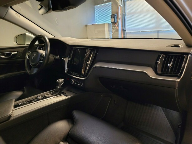 volvo-v60-diesel-2019-big-14