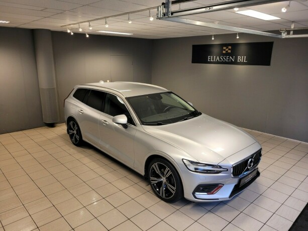 volvo-v60-diesel-2019-big-1