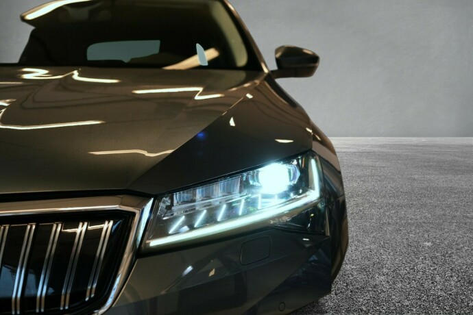 skoda-superb-elektrisitetbensin-2021-big-8
