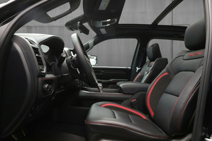 dodge-ram-bensin-2025-big-4