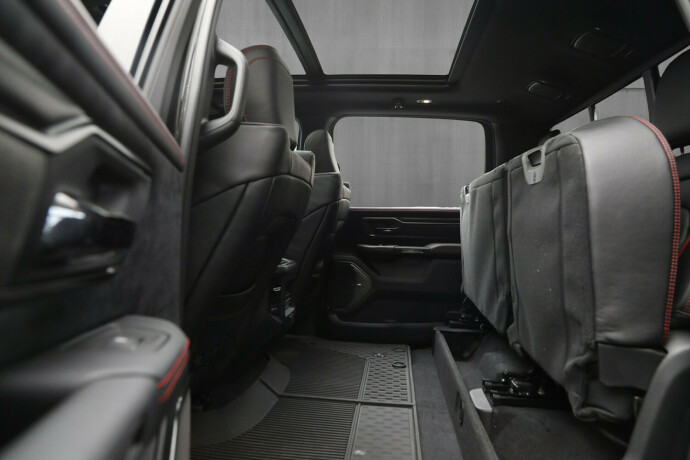 dodge-ram-bensin-2025-big-6