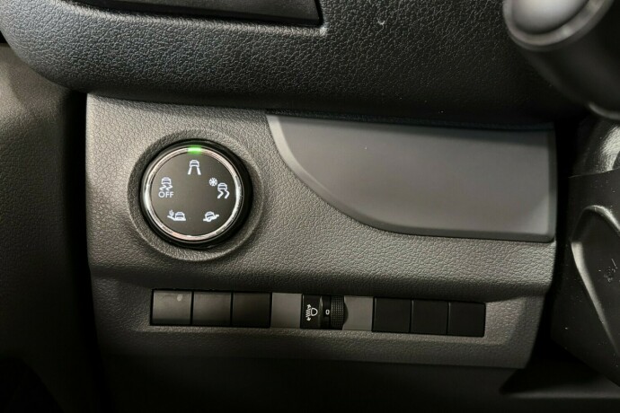 toyota-proace-diesel-2019-big-18