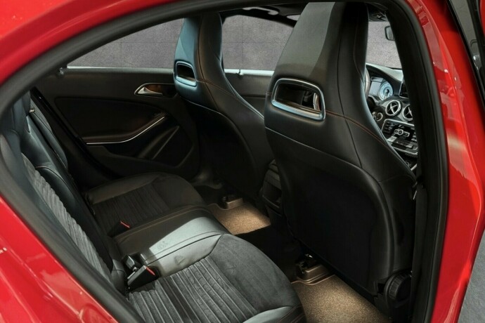 mercedes-benz-a-klasse-bensin-2013-big-25