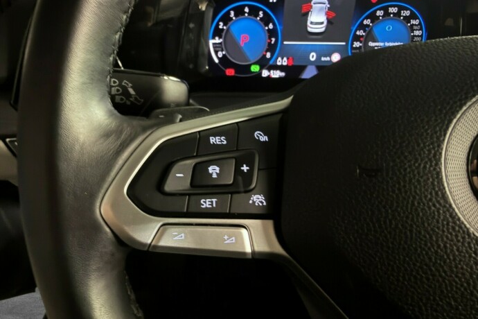 volkswagen-golf-elektrisitetbensin-2020-big-23