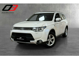 Mitsubishi | Outlander | Elektrisitet+bensin | 2015